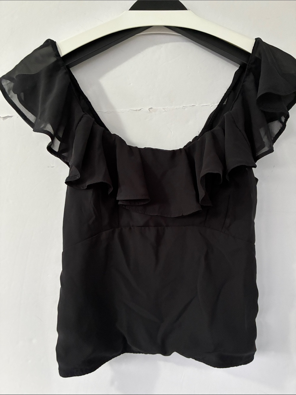 Abercrombie & Fitch Black Ruffle Scoop Neck Top Small